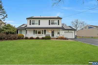 111 Crain Road, Paramus, NJ 07652 - Photo 2