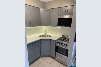 17 68th Street 7 #7, Guttenberg, NJ 07093 - Photo 1