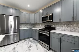 30-13 High St, Fair Lawn, NJ 07410 - Photo 4