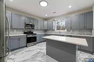 30-13 High St, Fair Lawn, NJ 07410 - Photo 4