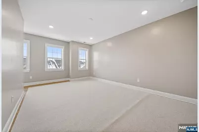 30 Arnold Drive, Wood Ridge, NJ 07075 - Photo 18