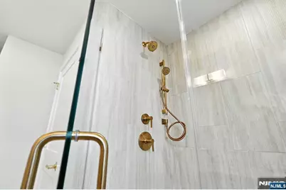 190 Canterbury Avenue, North Arlington, NJ 07031 - Photo 26