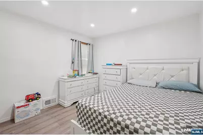 670 Devon Street, Kearny, NJ 07032 - Photo 30