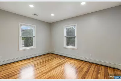 24 Sunderland Avenue, Rutherford, NJ 07070 - Photo 40