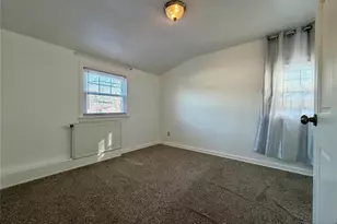 33 Homestead Pl 2nd Floor, Bergenfield, NJ 07621 - Photo 6