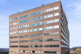 2 Executive Dr 813, Fort Lee, NJ 07024 - Photo 1