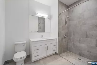 2 Executive Drive 913 #913, Fort Lee, NJ 07024 - Photo 10