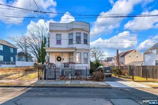 125 Berkshire Pl, Irvington, NJ 07111 - Photo 1
