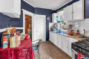 125 Berkshire Pl, Irvington, NJ 07111 - Photo 6