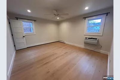 26 Delia Boulevard 1 #1, Palisades Park, NJ 07650 - Photo 10