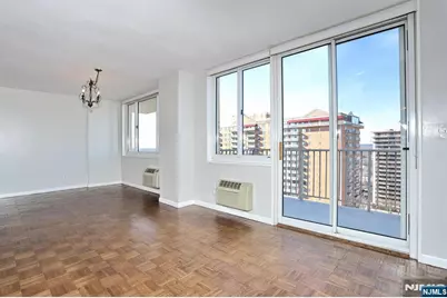 160 Overlook Avenue 18D #18D, Hackensack, NJ 07601 - Photo 8