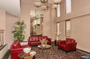 160 Overlook Ave 18D, Hackensack, NJ 07601 - Photo 4