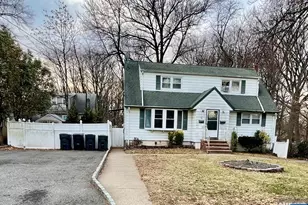 2 Van Valkenburgh Ave, Bergenfield, NJ 07621 - Photo 2