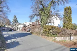68 Mohawk Ave 2nd Fl, Hawthorne, NJ 07506 - Photo 18