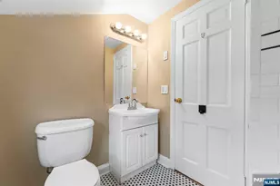 182 Woodland Ave 2, Verona, NJ 07044 - Photo 20