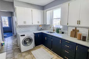 640 Chase Ave 2nd Fl, Lyndhurst Township, NJ 07071 - Photo 2