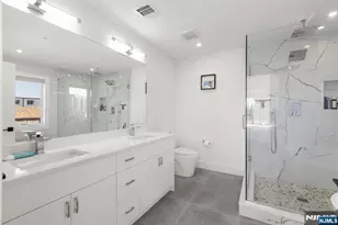 690 Palisade, Cliffside Park, NJ 07010 - Photo 12