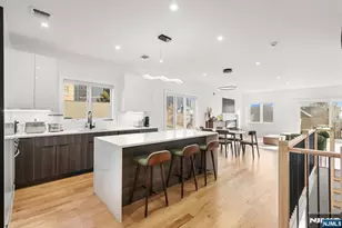 690 Palisade, Cliffside Park, NJ 07010 - Photo 4