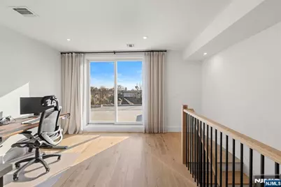 690 Palisade, Cliffside Park, NJ 07010 - Photo 18