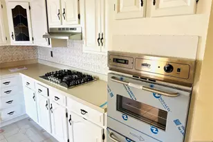 249 Brinkerhoff Ave, Palisades Park, NJ 07650 - Photo 6