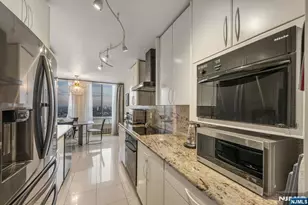 300 Winston 2922, Cliffside Park, NJ 07010 - Photo 14