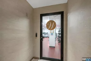 300 Winston 2922, Cliffside Park, NJ 07010 - Photo 30