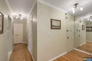 300 Winston 2922, Cliffside Park, NJ 07010 - Photo 16