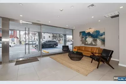 159 Cedar Street 402 #402, Fort Lee, NJ 07024 - Photo 14