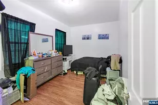 25 Oak St, Paterson, NJ 07501 - Photo 8