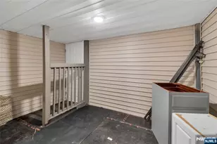 25 Oak St, Paterson, NJ 07501 - Photo 22