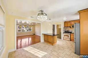 8 Hall Rd, Paramus, NJ 07652 - Photo 14