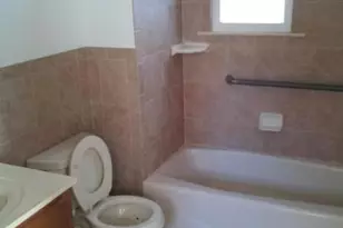 17 De Groot Pl, Passaic, NJ 07055 - Photo 4