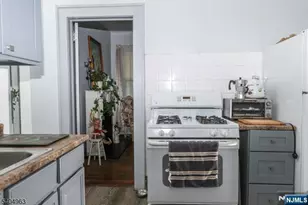 105 Knapp Ave, Clifton, NJ 07011 - Photo 10