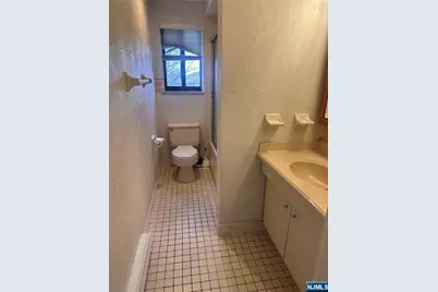 279 Clark Street C3 #C3, Hackensack, NJ 07601 - Photo 12