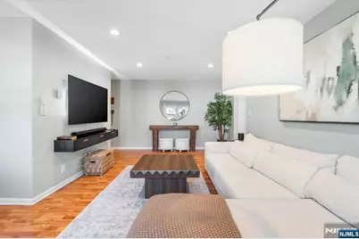 100 Pierson Miller Drive F32 #F32, Pompton Lakes, NJ 07442 - Photo 8