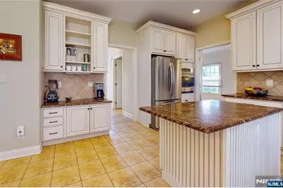 10 Hope Street, Montvale, NJ 07645 - Photo 6