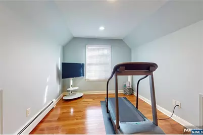 10 Hope Street, Montvale, NJ 07645 - Photo 22