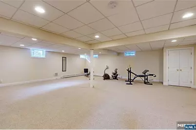 10 Hope Street, Montvale, NJ 07645 - Photo 32