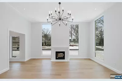 648 Falmouth Avenue, Paramus, NJ 07652 - Photo 6
