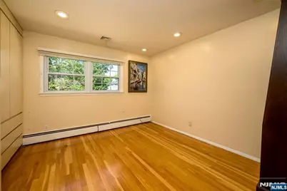 624 West Drive, Paramus, NJ 07652 - Photo 14