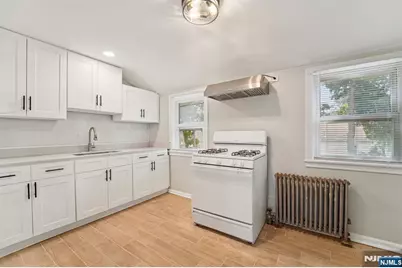 2-33 31st Street, Fair Lawn, NJ 07410 - Photo 8