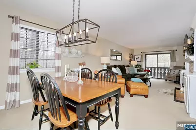 302 Mark Twain Way 302 #302, Mahwah, NJ 07430 - Photo 18