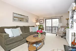 302 Mark Twain Way 302, Mahwah, NJ 07430 - Photo 10