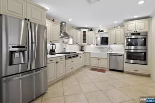 317 Ridge Rd, Rutherford, NJ 07070 - Photo 14