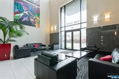 17 Meadow Road 405 #405, Rutherford, NJ 07070 - Photo 16