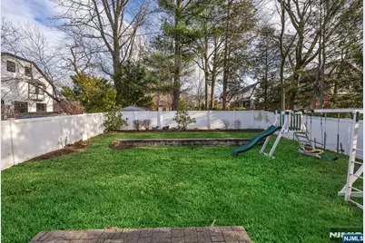 681 Palisade Avenue, Teaneck Township, NJ 07666 - Photo 2