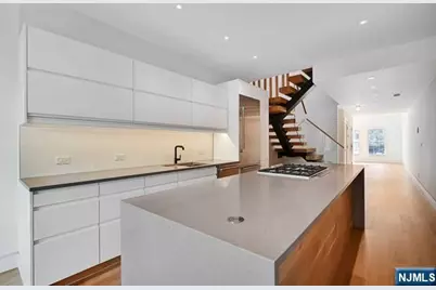 122 Jefferson Street A #A, Hoboken, NJ 07030 - Photo 10