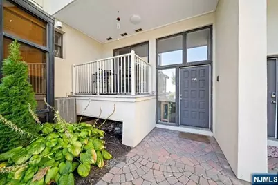 1225 River Road 6A #6A, Edgewater, NJ 07020 - Photo 4