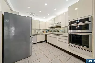 1225 River Road 6A #6A, Edgewater, NJ 07020 - Photo 14