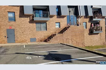700 Schuyler F 22 #F 22, Kearny, NJ 07032 - Photo 2
